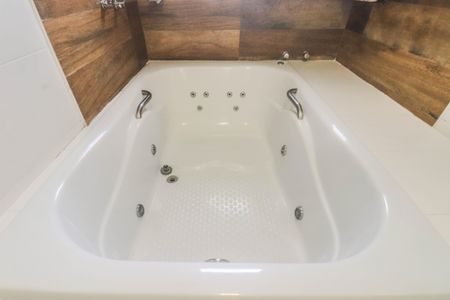 Casa à venda com 180m², 3 quartos e 2 vagasBanheiro da Suíte