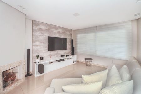 Casa à venda com 180m², 3 quartos e 2 vagasSala