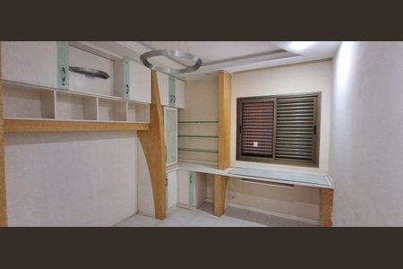 Apartamento à venda com 180m², 4 quartos e 3 vagasQuarto