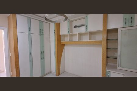 Apartamento à venda com 180m², 4 quartos e 3 vagasQuarto