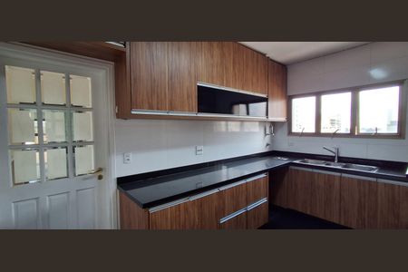Apartamento à venda com 180m², 4 quartos e 3 vagasCozinha
