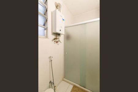 Apartamento à venda com 70m², 2 quartos e sem vaga Apartamento à venda com 70m², 2 quartos e sem vagaBanheiro da suíte