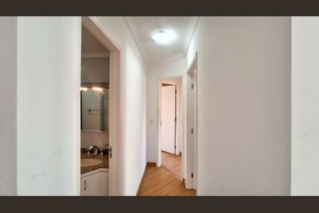 Apartamento à venda com 75m², 3 quartos e 1 vagaCorredor