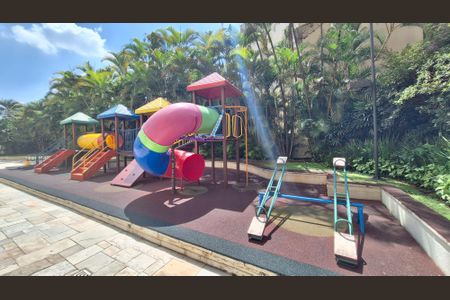 Apartamento à venda com 75m², 3 quartos e 1 vagaÁrea comum - Playground