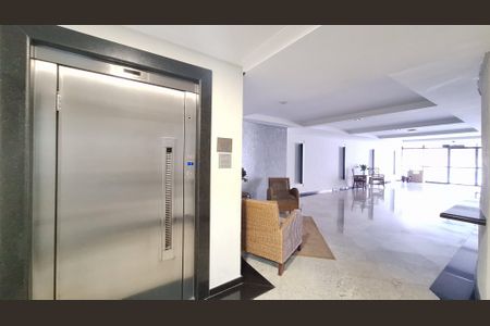 Apartamento à venda com 75m², 3 quartos e 1 vagaÁrea comum