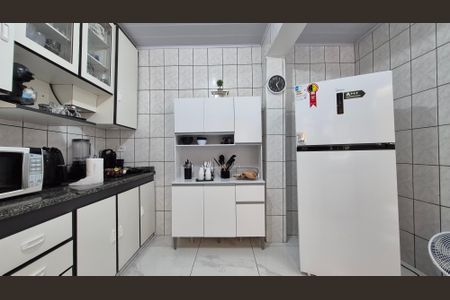 Casa à venda com 153m², 3 quartos e 2 vagasCozinha