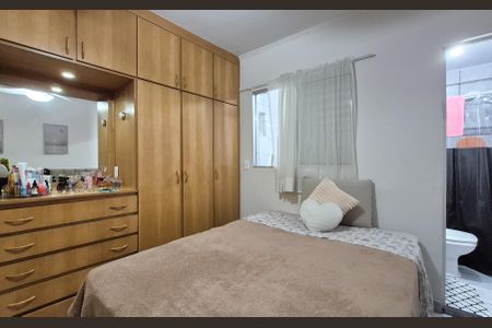 Casa à venda com 153m², 3 quartos e 2 vagasSuíte