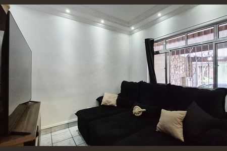 Casa à venda com 153m², 3 quartos e 2 vagasSala