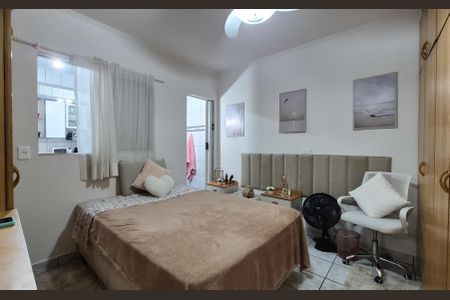 Casa à venda com 153m², 3 quartos e 2 vagasSuíte