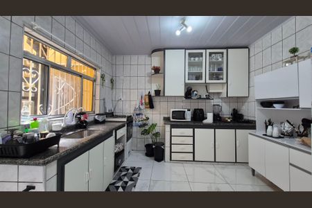 Casa à venda com 153m², 3 quartos e 2 vagasCozinha