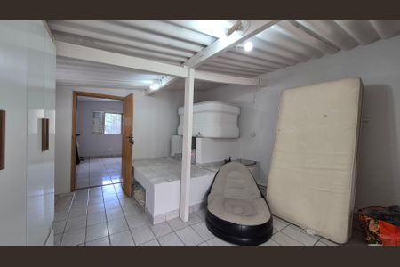 Casa à venda com 153m², 3 quartos e 2 vagasSótão