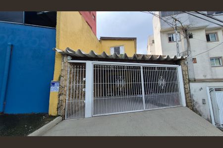 Casa à venda com 153m², 3 quartos e 2 vagasFachada