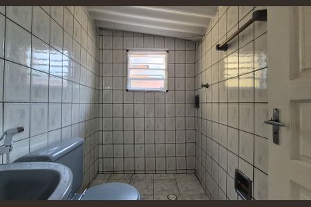 Casa à venda com 153m², 3 quartos e 2 vagasBanheiro