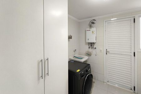 Casa de condomínio à venda com 220m², 3 quartos e 4 vagasÁrea de Serviço