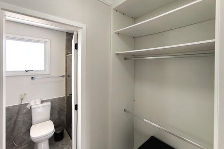 Casa de condomínio à venda com 220m², 3 quartos e 4 vagasSuíte 3