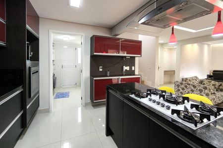 Casa de condomínio à venda com 220m², 3 quartos e 4 vagasCozinha