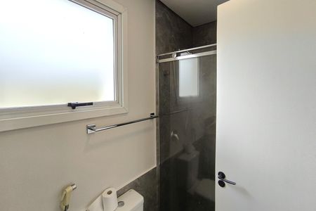 Casa de condomínio à venda com 220m², 3 quartos e 4 vagasBanheiro da Suíte 3