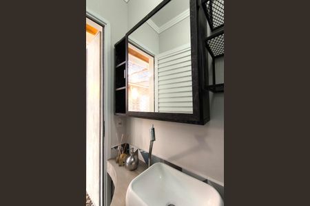 Casa de condomínio à venda com 220m², 3 quartos e 4 vagasBanheiro 4