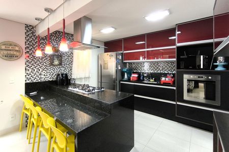 Casa de condomínio à venda com 220m², 3 quartos e 4 vagasCozinha