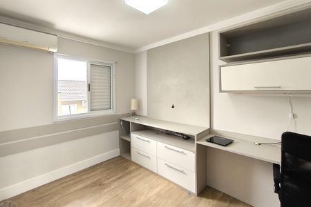 Casa de condomínio à venda com 220m², 3 quartos e 4 vagasSuíte 3