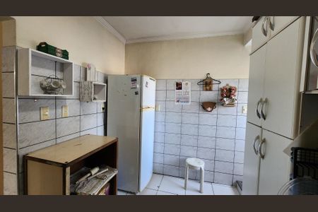 Apartamento para alugar com 90m², 2 quartos e sem vagaCozinha