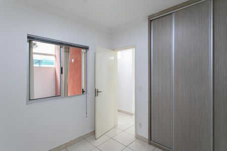 Apartamento à venda com 80m², 2 quartos e 1 vagaQuarto 2