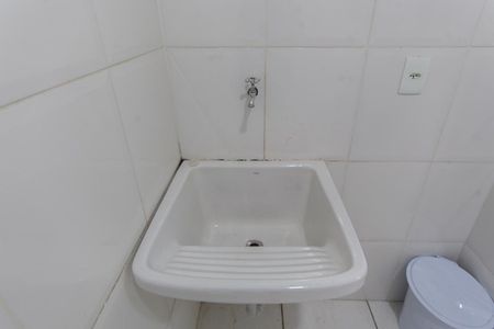 Apartamento à venda com 80m², 2 quartos e 1 vagaÁrea de Serviço