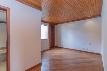 Apartamento à venda com 400m², 4 quartos e 3 vagasFoto 14