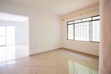 Casa para alugar com 126m², 3 quartos e 2 vagasSala