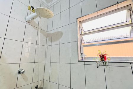 Casa à venda com 186m², 3 quartos e 2 vagasBanheiro