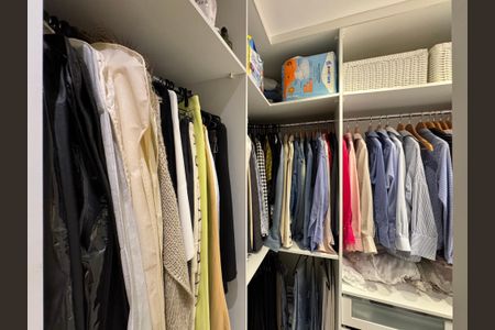 Apartamento à venda com 85m², 3 quartos e 1 vaga Apartamento à venda com 85m², 3 quartos e 1 vagaQuarto 2 / Closet