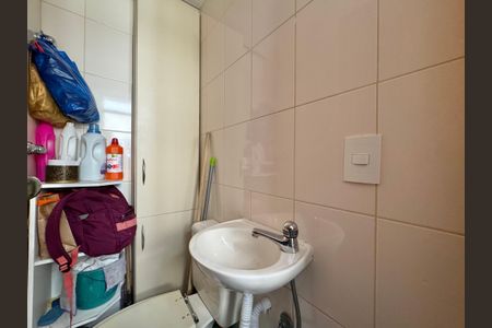 Apartamento à venda com 85m², 3 quartos e 1 vaga Apartamento à venda com 85m², 3 quartos e 1 vagaCozinha e Área de Serviço - Banheiro