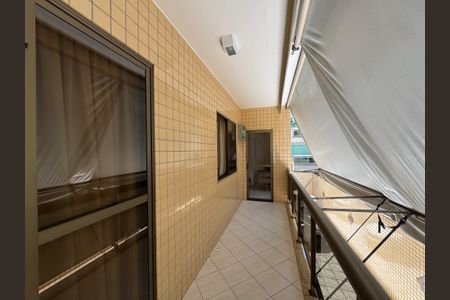 Apartamento à venda com 85m², 3 quartos e 1 vaga Apartamento à venda com 85m², 3 quartos e 1 vagaVaranda