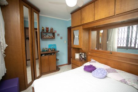 Casa à venda com 130m², 3 quartos e 4 vagasQuarto 2