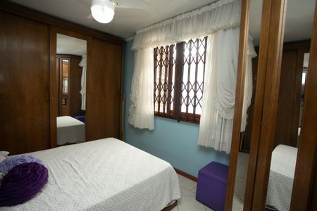 Casa à venda com 130m², 3 quartos e 4 vagasQuarto 2