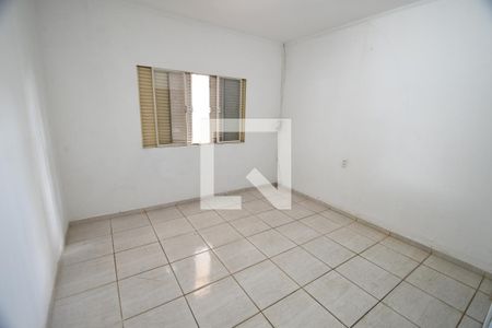 Casa à venda com 180m², 3 quartos e 2 vagasQuarto 1
