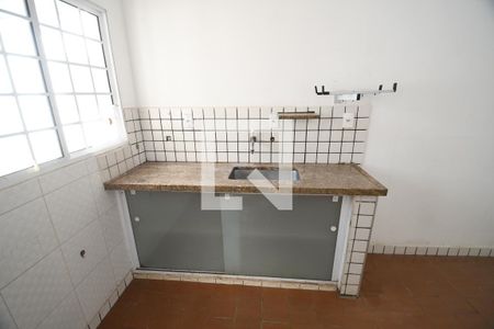 Casa à venda com 180m², 3 quartos e 2 vagasCozinha