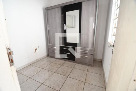 Casa à venda com 180m², 3 quartos e 2 vagasQuarto de Serviço