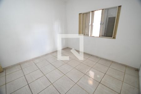 Casa à venda com 180m², 3 quartos e 2 vagasQuarto 1