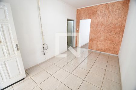 Casa à venda com 180m², 3 quartos e 2 vagasSala