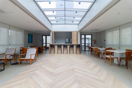 Apartamento à venda com 71m², 2 quartos e 1 vagaÁrea comum