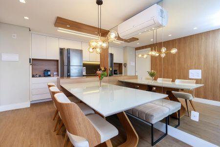 Apartamento à venda com 71m², 2 quartos e 1 vagaSala