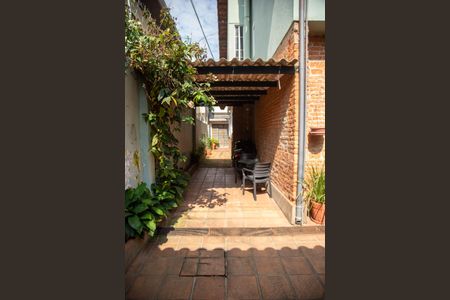 Casa à venda com 132m², 3 quartos e 2 vagas Casa à venda com 132m², 3 quartos e 2 vagasÁrea comum