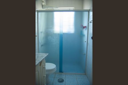 Casa à venda com 132m², 3 quartos e 2 vagas Casa à venda com 132m², 3 quartos e 2 vagasBanheiro