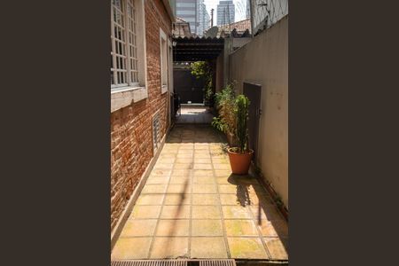 Casa à venda com 132m², 3 quartos e 2 vagas Casa à venda com 132m², 3 quartos e 2 vagasÁrea comum