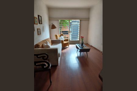 Casa à venda com 132m², 3 quartos e 2 vagas Casa à venda com 132m², 3 quartos e 2 vagasSala