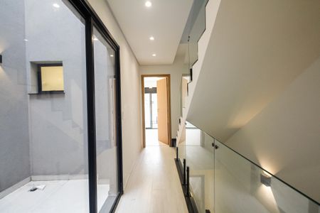 Casa à venda com 90m², 3 quartos e 1 vagaCorredor de Acesso 