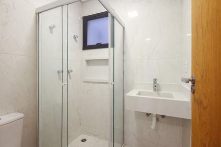 Casa à venda com 90m², 3 quartos e 1 vagaBanheiro Suíte 1