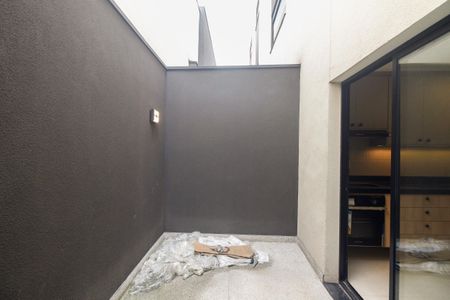 Casa à venda com 90m², 3 quartos e 1 vaga Casa à venda com 90m², 3 quartos e 1 vagaCozinha - Quintal