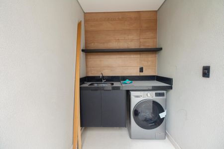 Casa à venda com 90m², 3 quartos e 1 vaga Casa à venda com 90m², 3 quartos e 1 vagaChurrasqueira e Área de Serviço